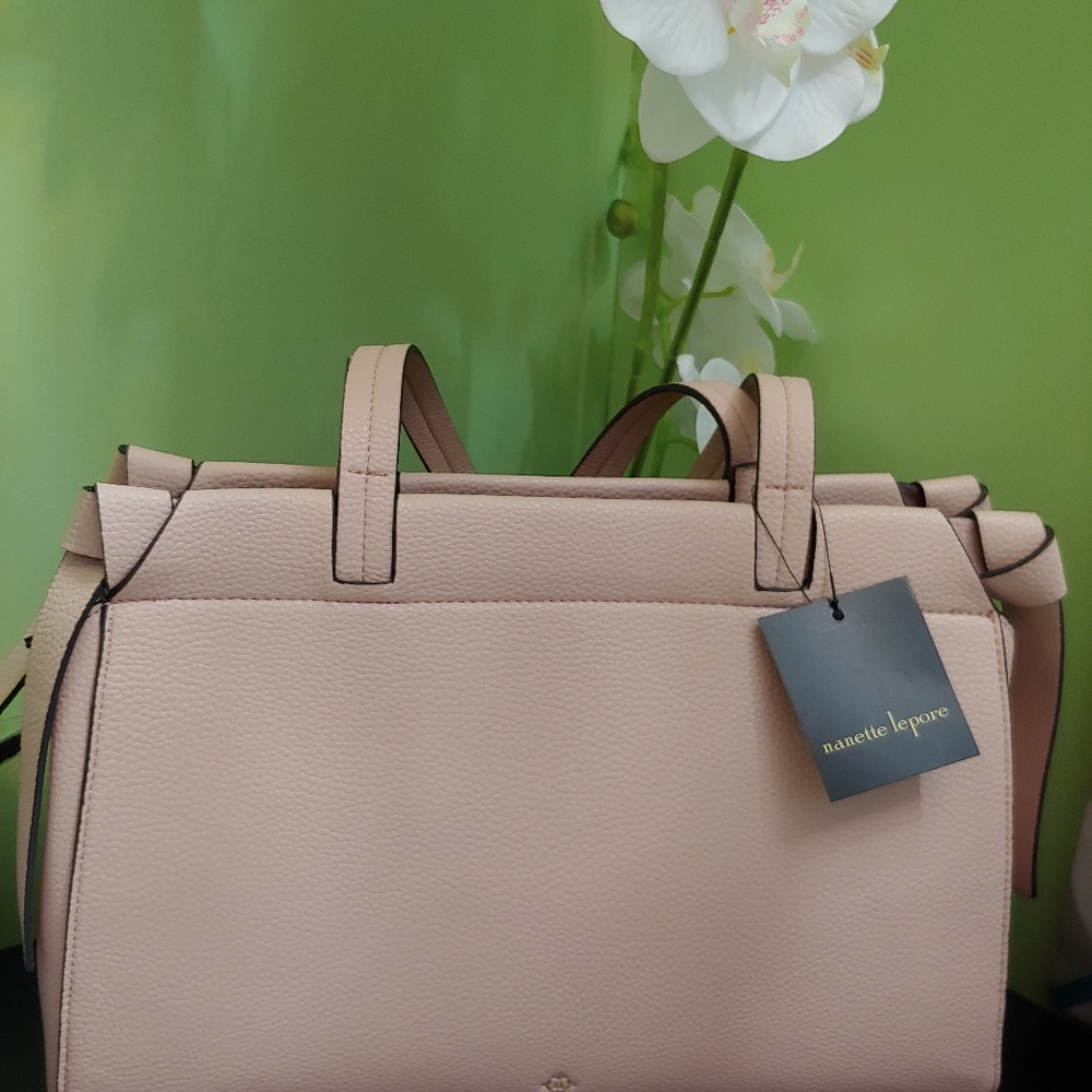 Purses - Picture 3 of 8